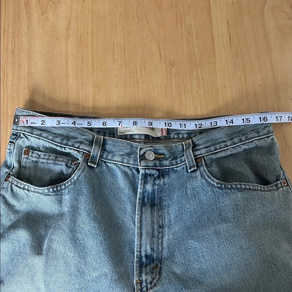 Levi's Men's Relaxed Light Blue 550 Denim Jeans 32x31 - Picture 4 of 10